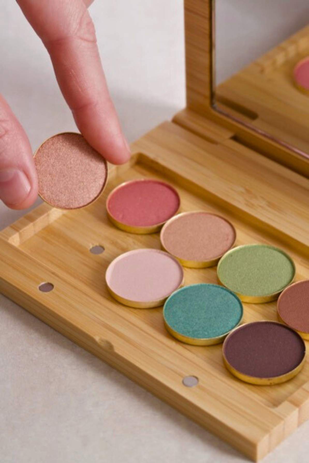 Eye & Brow Radiance - Aurora Edition - Scoop Whole Beauty - eye makeup