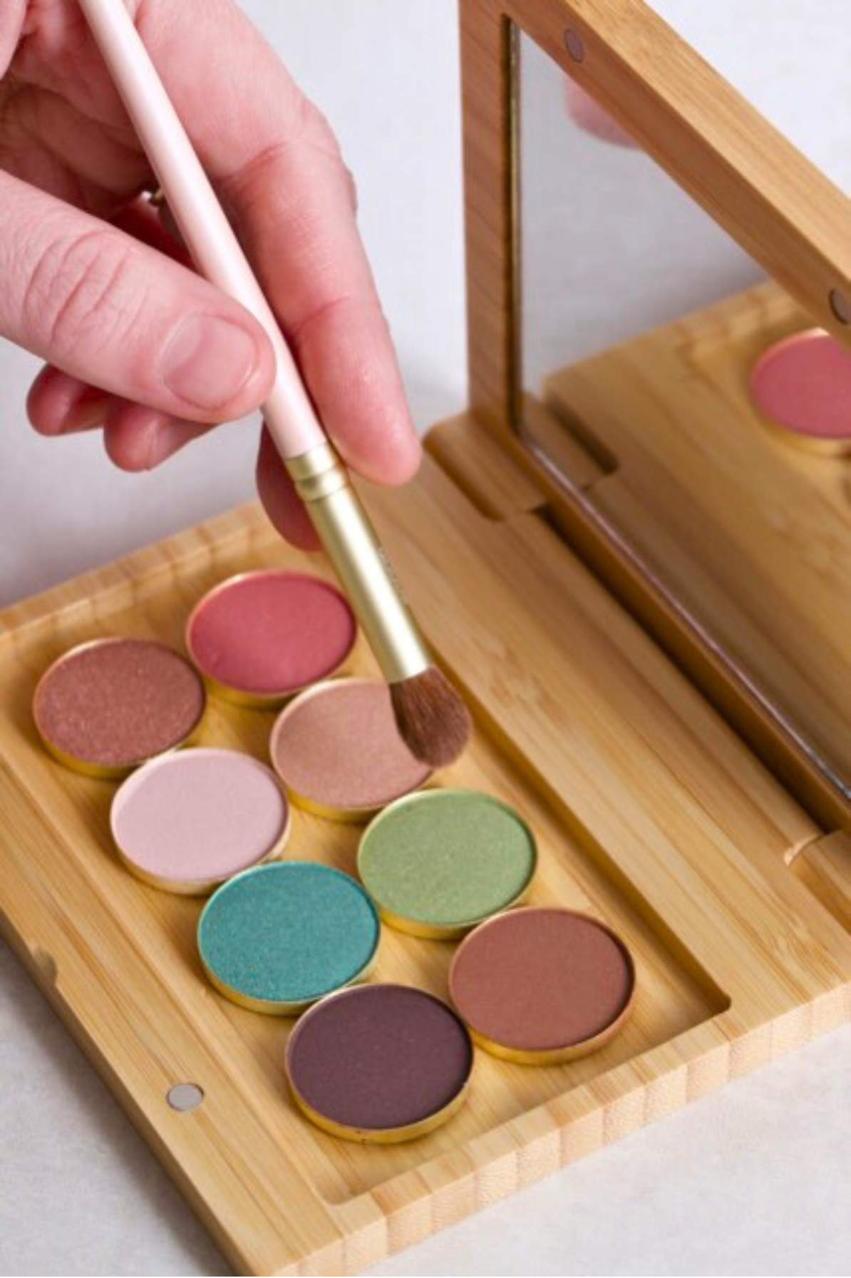 Eye & Brow Radiance - Aurora Edition - Scoop Whole Beauty - eye makeup