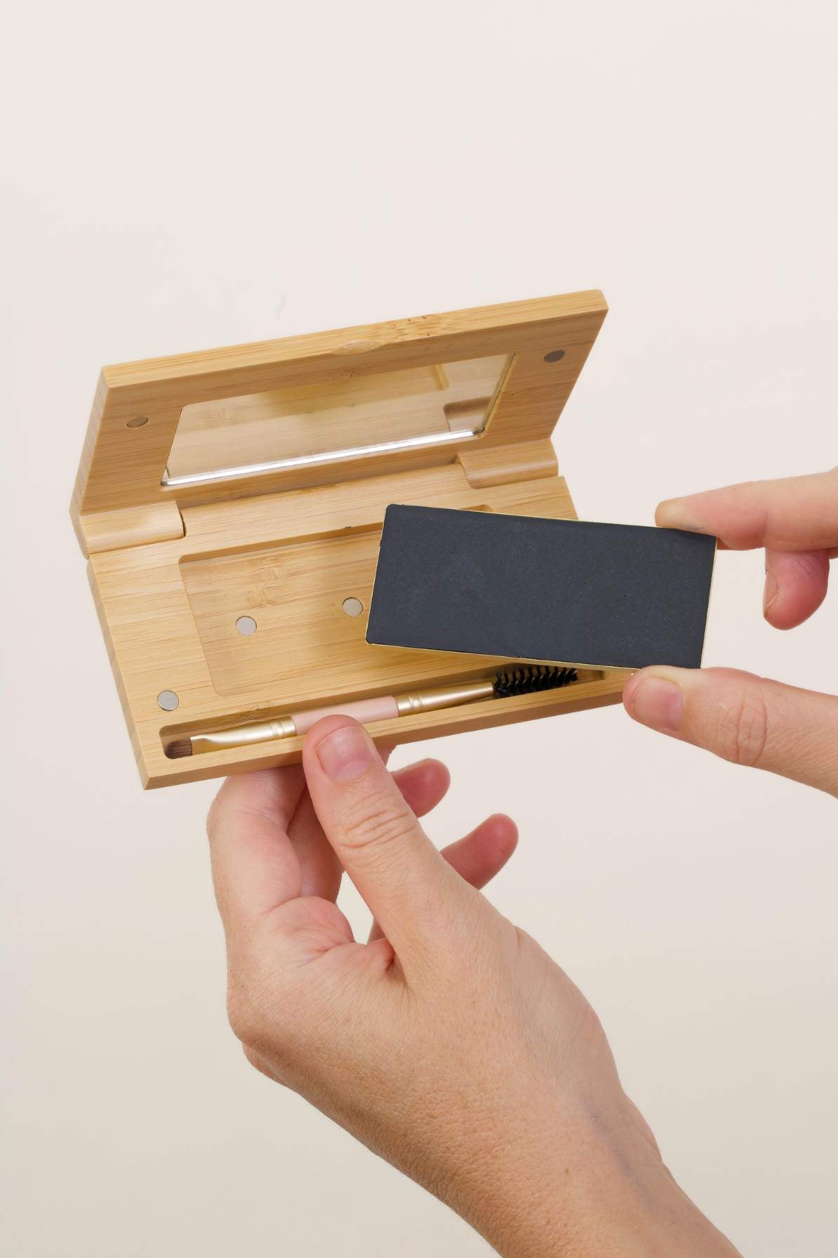 Eye & Brow Radiance - Aurora Edition - Scoop Whole Beauty - eye makeup