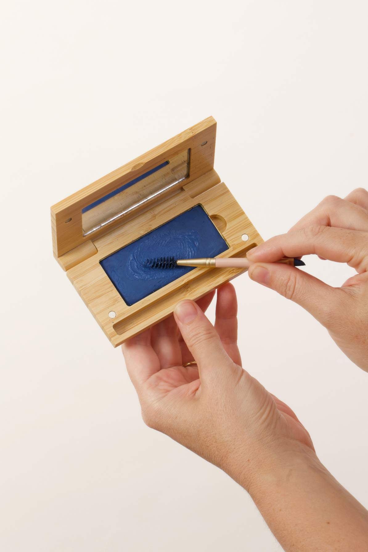 Eye & Brow Radiance - Aurora Edition - Scoop Whole Beauty - eye makeup