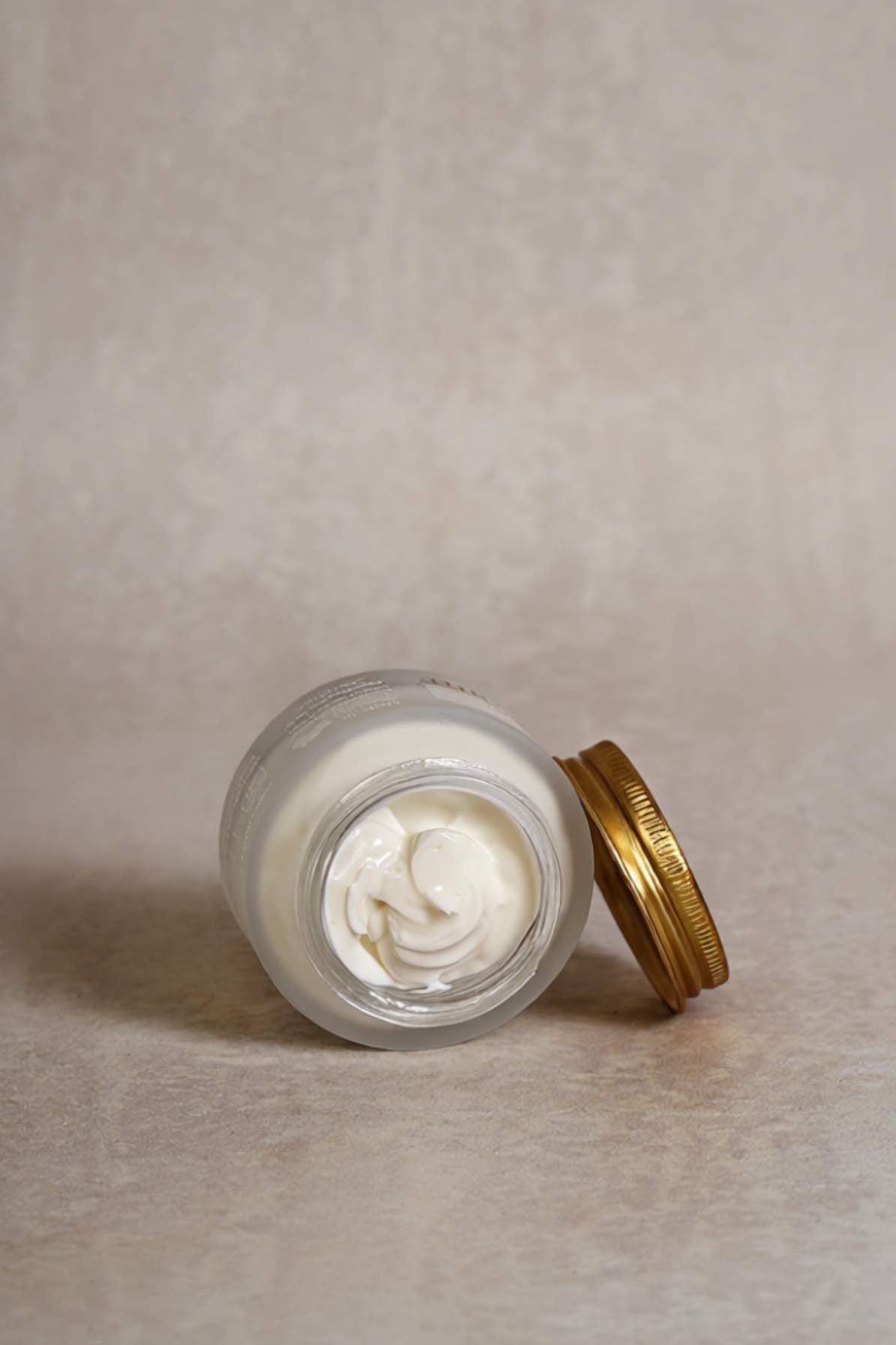 Day & Night Botanical Hydrating Moisturiser - Scoop Whole Beauty -