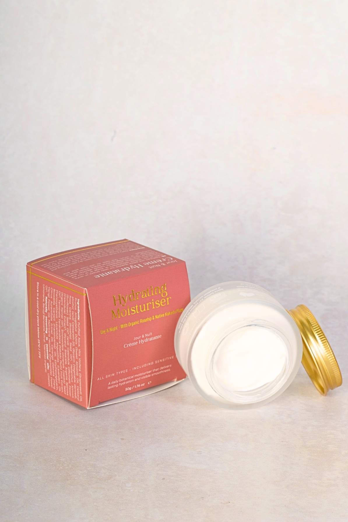 Day &amp; Night Botanical Hydrating Moisturiser - Scoop Whole Beauty - 