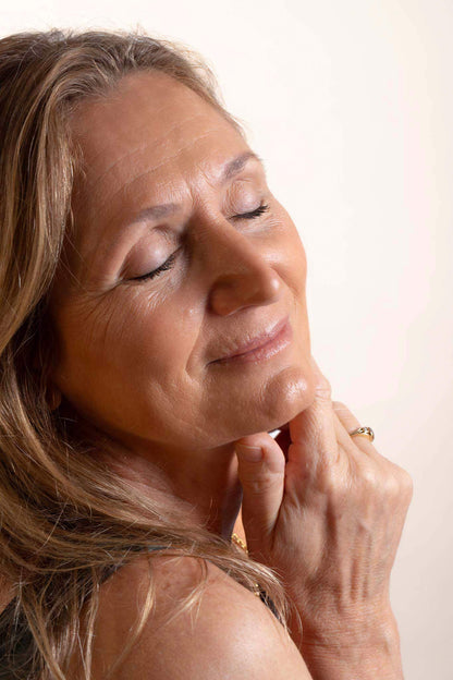 Full - Loop Pure Mineral Powder Foundation SPF24+ Refill Tube - Scoop Whole Beauty - Powder Foundation