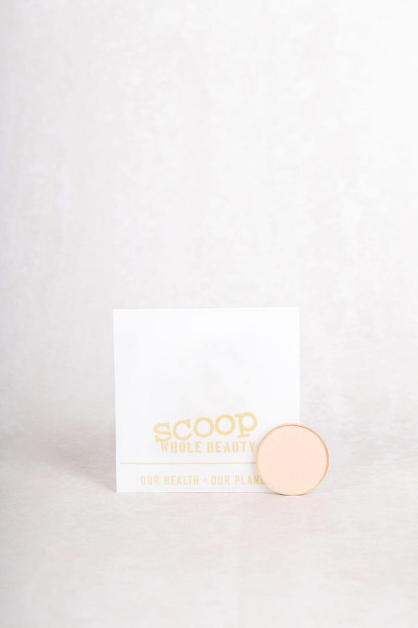 Scoop Whole Beauty pressed mineral highlight in compostable refill sachet