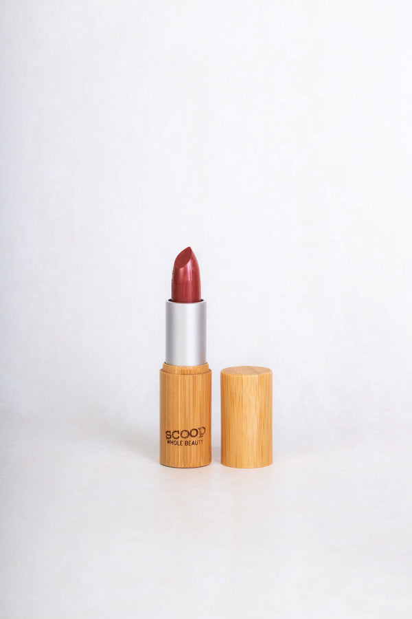 Scoop Whole Beauty natural lipstick in sustainable bamboo tube. Natural, non toxic, long lasting and ultra hydrating. In shade Cherry - maca - medium - tan - cocoa
