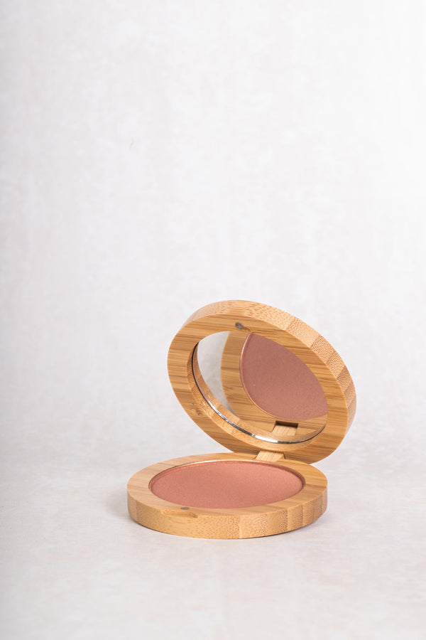 Scoop Whole Beauty dusty pink pure pressed mineral blush in sustainable bamboo refillable compact