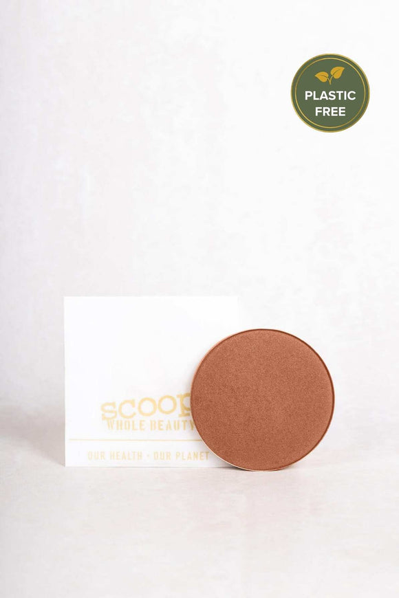 Scoop Whole Beauty sun-kissed natural mineral bronzer refill plate in compostable sachet