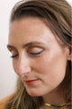 blur eyes and peach lips - ocean blue