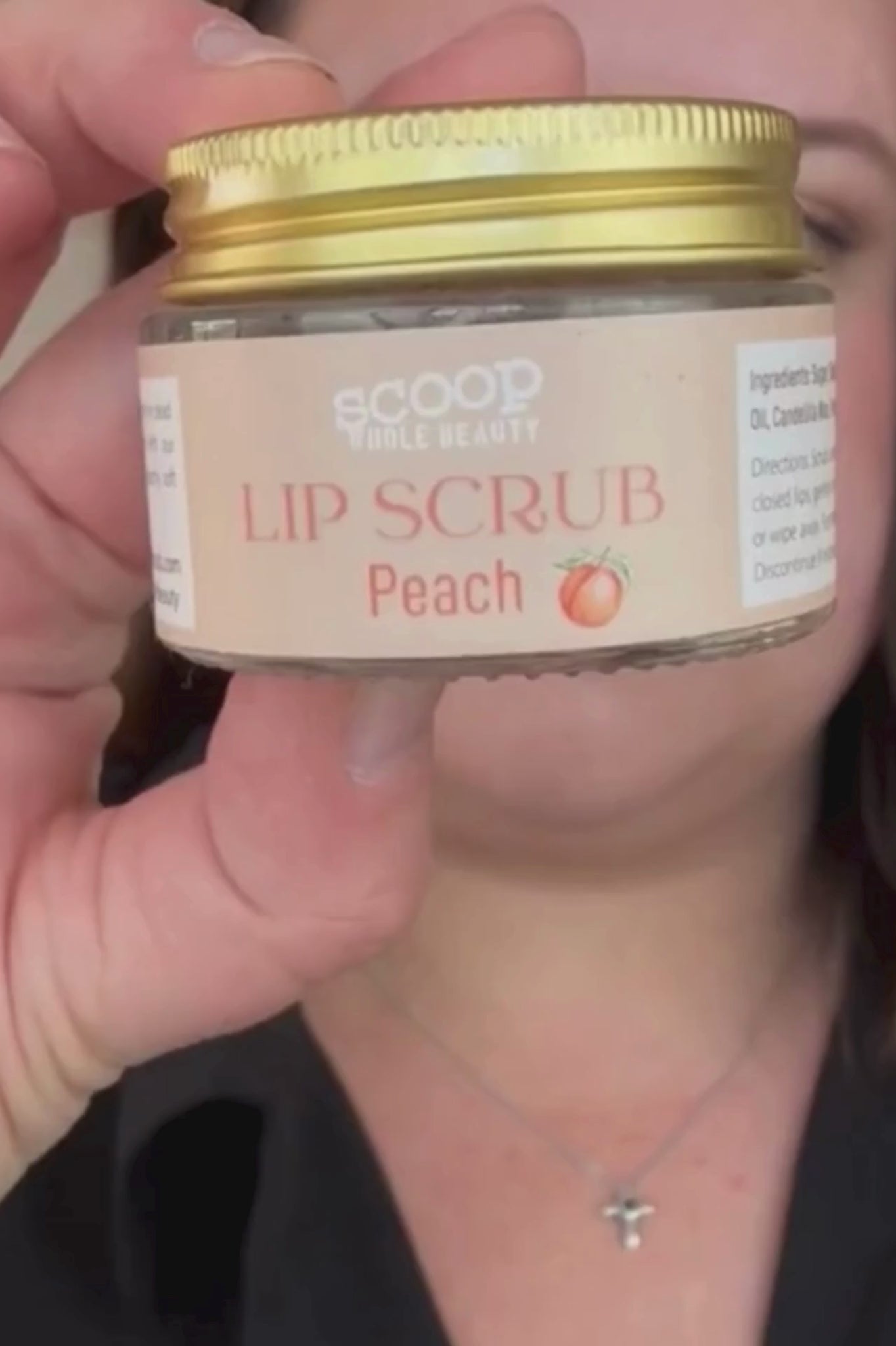 Natural Exfoliating Peach Lip Scrub